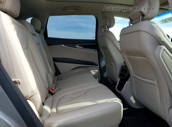 2LMPJ8KR6HBL52970 2017 LINCOLN MKX Tan Widok wnętrza z tyłu