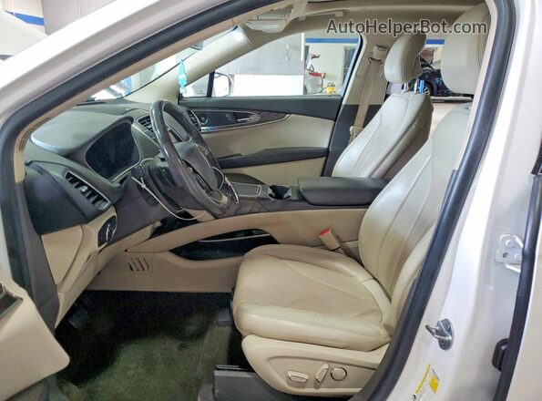 2LMPJ8L91KBL21471 2019 LINCOLN NAUTILUS White Вид салону спереду