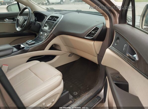 2LMPJ8L92KBL60862 2019 LINCOLN NAUTILUS Gray Front interior view