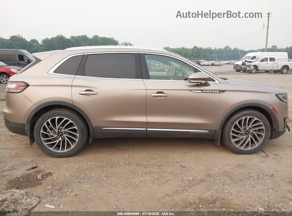 2LMPJ8L92KBL60862 2019 LINCOLN NAUTILUS Gray Rear interior view