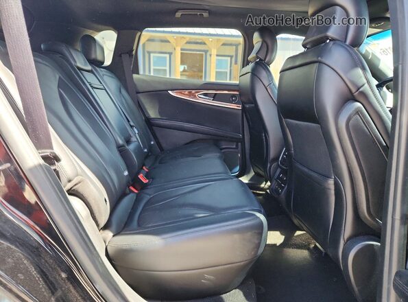 2LMPJ8L97KBL39876 2019 LINCOLN NAUTILUS Black Հետևի նստատեղերի տեսք