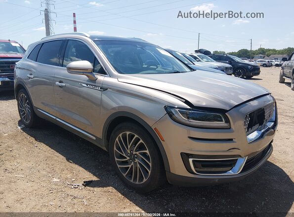 2LMPJ8L97KBL41577 2019 LINCOLN NAUTILUS Champagne Вид спереди