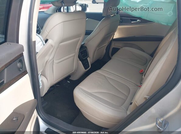 2LMPJ8L98KBL67606 2019 LINCOLN NAUTILUS Silver VIN კოდის სტიკერის ხედი