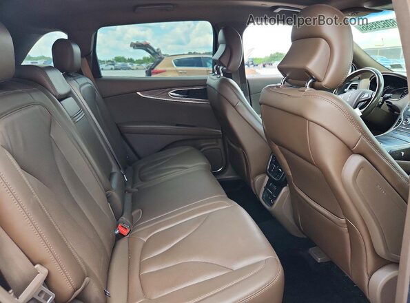 2LMPJ8LP6HBL38998 2017 LINCOLN MKX White უკანა სალონის ხედი