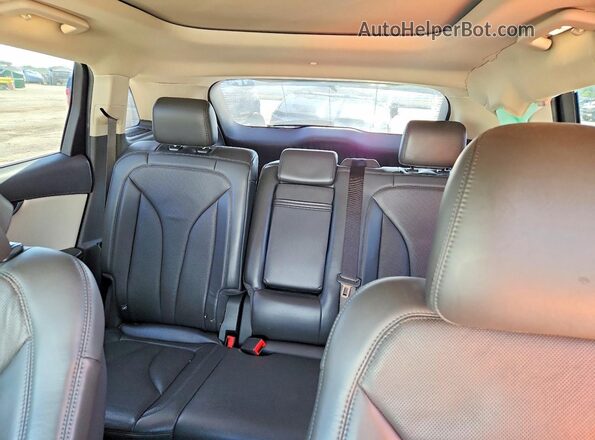 2LMPJ8LP6KBL22775 2019 LINCOLN NAUTILUS White უკანა სავარძლების ხედი