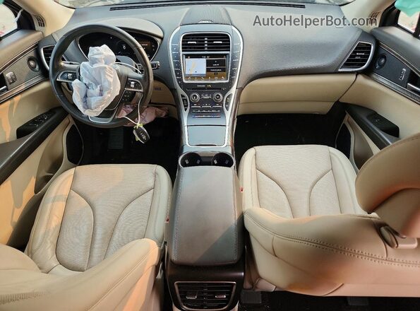 2LMPJ8LP9KBL61053 2019 LINCOLN NAUTILUS Red წინა პანელის ხედი