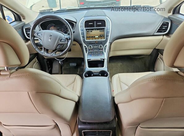 2LMPJ8LR3JBL40179 2018 LINCOLN MKX Cream Widok deski rozdzielczej