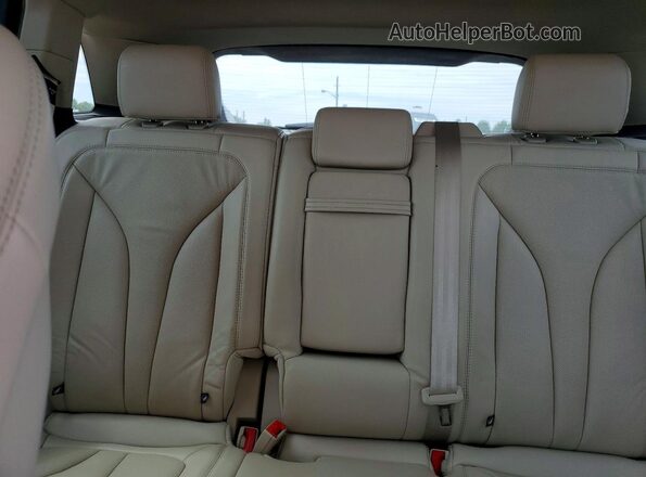 2LMPJ8LR8GBL52160 2016 LINCOLN MKX Red Vista de los asientos traseros