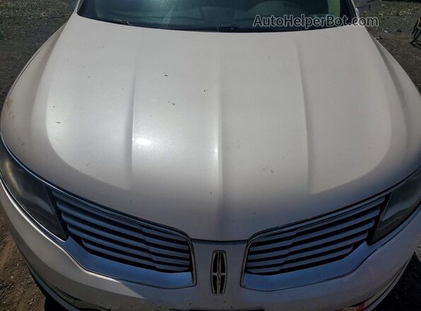 2LMPJ8LR8HBL44030 2017 LINCOLN MKX White ძრავის განყოფილების ხედი