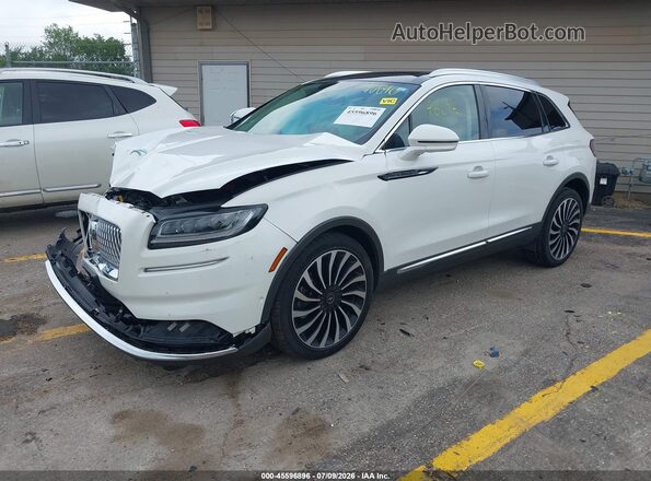 2LMPJ9JP4NBL13313 2022 LINCOLN NAUTILUS White Front left