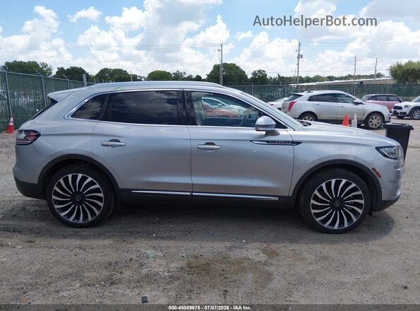 2LMPJ9JP4PBL25397 2023 LINCOLN NAUTILUS Gray Widok wnętrza 360 stopni