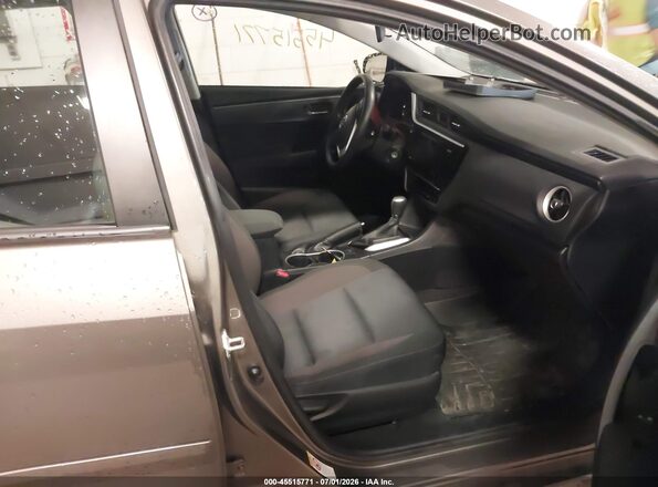 2T1BPRHE2HC877342 2017 TOYOTA COROLLA Gray Front interior view