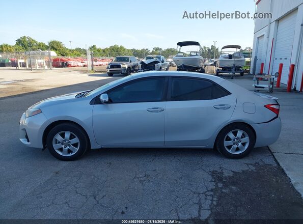 2T1BURHE0GC663019 2016 TOYOTA COROLLA Silver Widok wnętrza 360 stopni