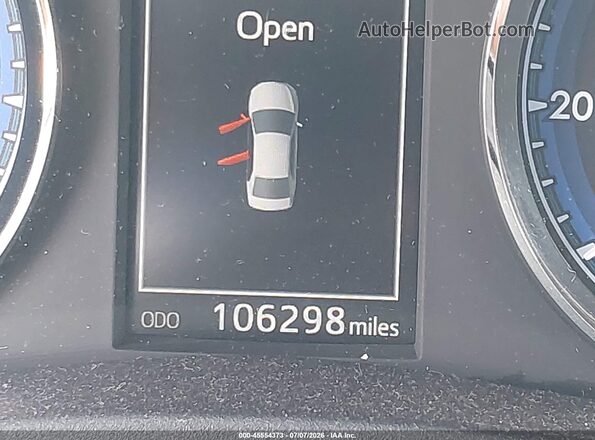 2T1BURHE0HC810568 2017 TOYOTA COROLLA Серебряный 