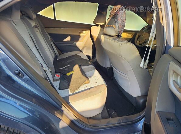 2T1BURHE0HC845966 2017 TOYOTA COROLLA Charcoal Rear seats view