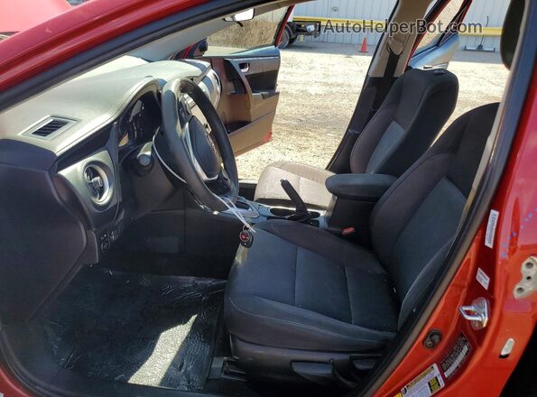 2T1BURHE0HC934341 2017 TOYOTA COROLLA Красный Вид салона спереди