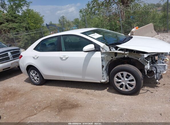 2T1BURHE0JC030365 2018 TOYOTA COROLLA Белый Вид задней части салона