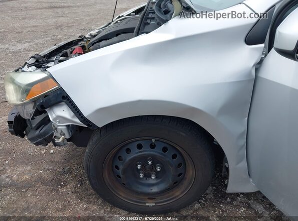 2T1BURHE1GC599489 2016 TOYOTA COROLLA Silver Widok z przodu