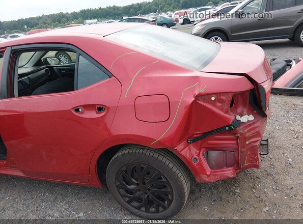 2T1BURHE1HC918696 2017 TOYOTA COROLLA Red Widok z przodu