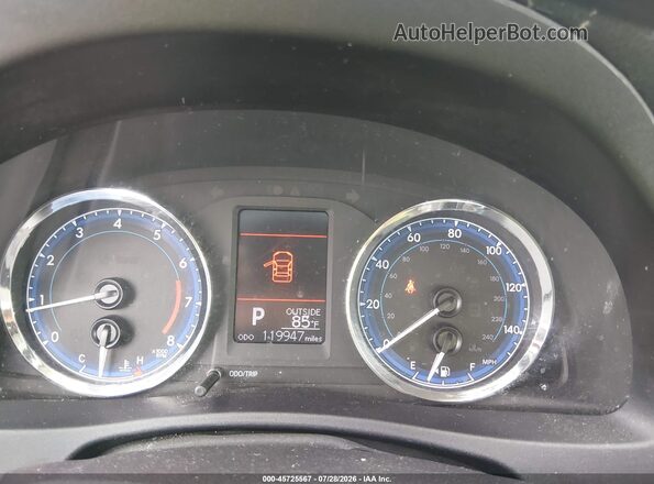 2T1BURHE1HC918696 2017 TOYOTA COROLLA Red Widok tylnych siedzeń