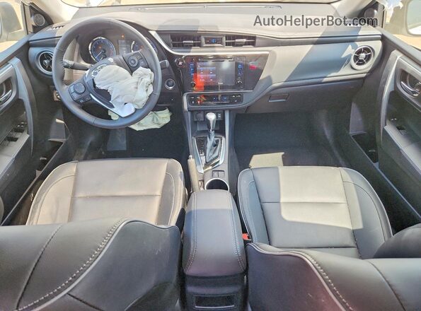 2T1BURHE1JC000842 2018 TOYOTA COROLLA White Widok deski rozdzielczej