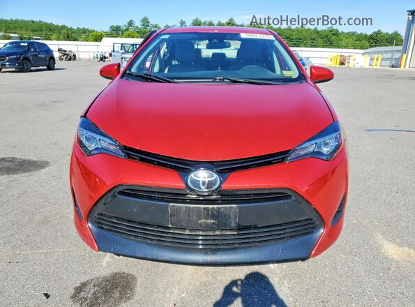 2T1BURHE1JC018063 2018 TOYOTA COROLLA Красный Вид спереди