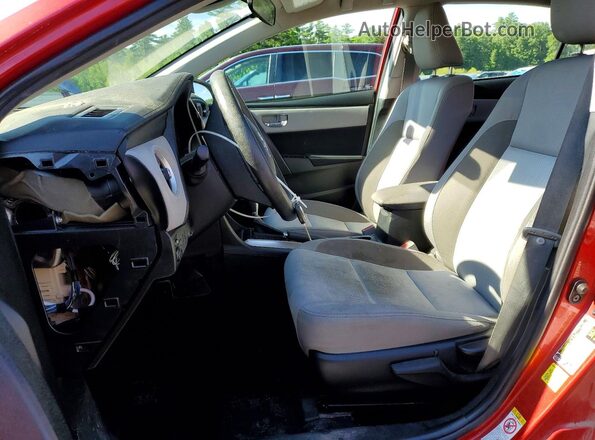 2T1BURHE1JC018063 2018 TOYOTA COROLLA Красный Вид салона спереди