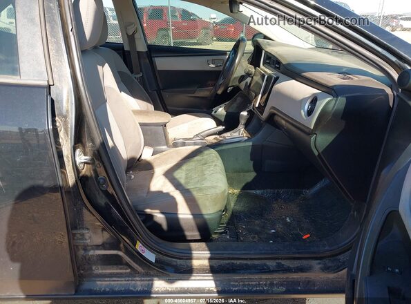 2T1BURHE1JC038491 2018 TOYOTA COROLLA Black Front interior view