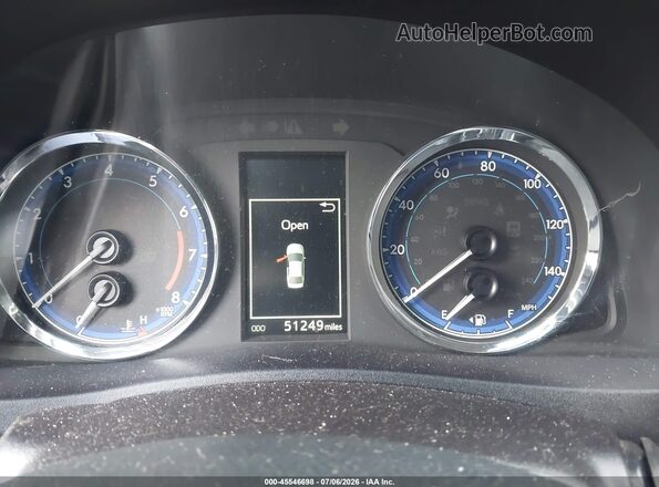 2T1BURHE1JC051743 2018 TOYOTA COROLLA White Vista de los asientos traseros
