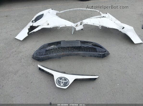 2T1BURHE1JC051743 2018 TOYOTA COROLLA White Vista del salpicadero