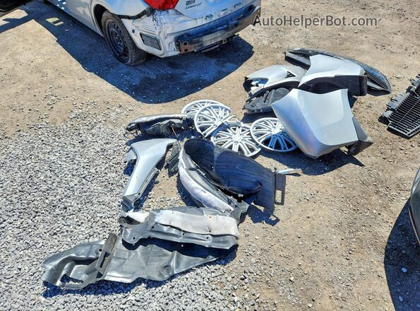 2T1BURHE1JC074343 2018 TOYOTA COROLLA Silver Engine compartment view