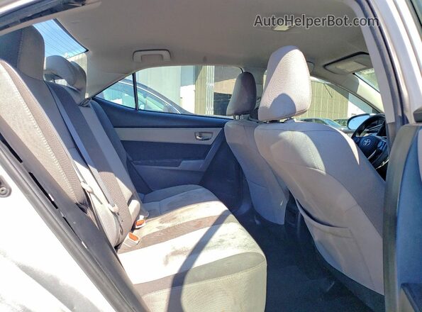 2T1BURHE1JC965913 2018 TOYOTA COROLLA Silver Rear seats view