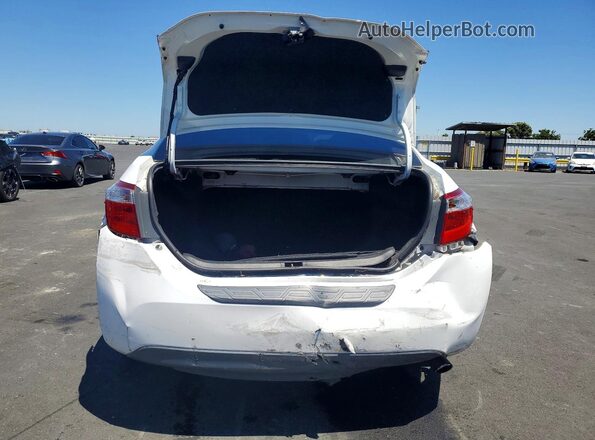 2T1BURHE2GC597556 2016 TOYOTA COROLLA White Rear view