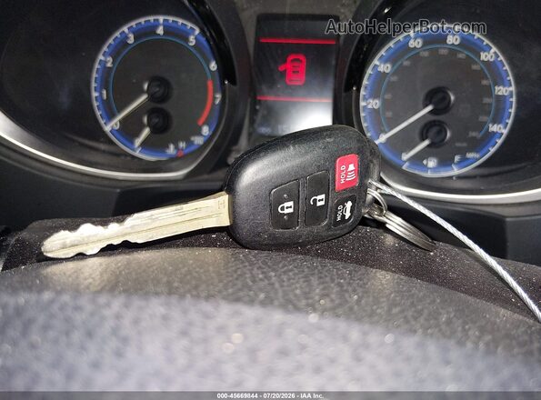2T1BURHE2GC709207 2016 TOYOTA COROLLA White Вид панелі приладів