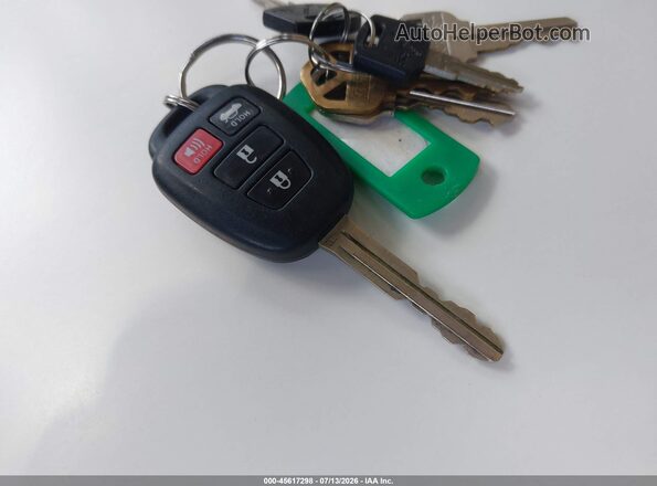 2T1BURHE2HC882744 2017 TOYOTA COROLLA White Vista del salpicadero
