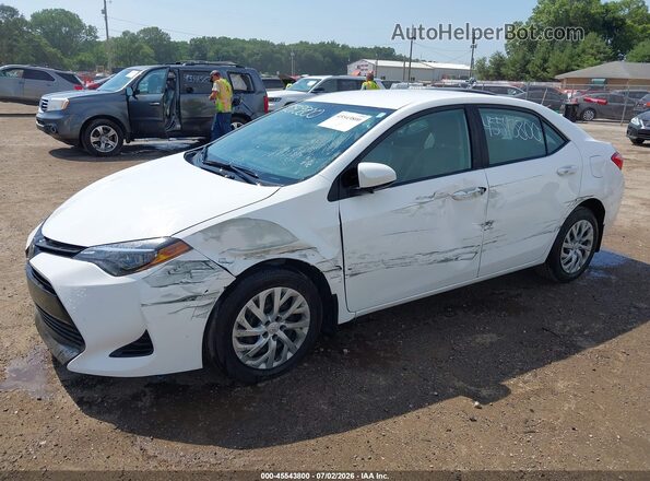 2T1BURHE2JC077199 2018 TOYOTA COROLLA White Widok z przodu