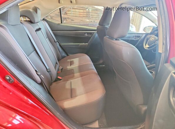 2T1BURHE2JC123422 2018 TOYOTA COROLLA Red Widok tylnych siedzeń