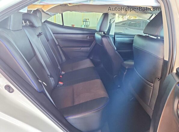2T1BURHE2JC973132 2018 TOYOTA COROLLA Белый Вид задних сидений