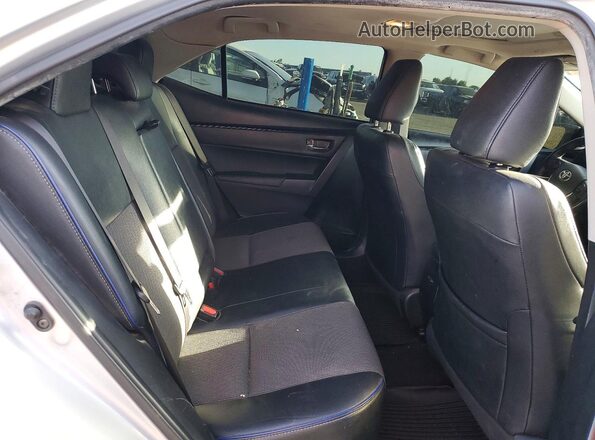 2T1BURHE3HC797315 2017 TOYOTA COROLLA Silver Widok tylnych siedzeń