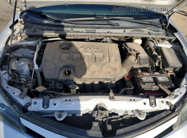2T1BURHE3HC797315 2017 TOYOTA COROLLA Silver Widok wnętrza z tyłu