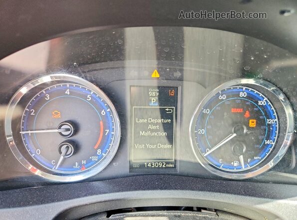 2T1BURHE3HC920840 2017 TOYOTA COROLLA Red Vista del cuadro de instrumentos