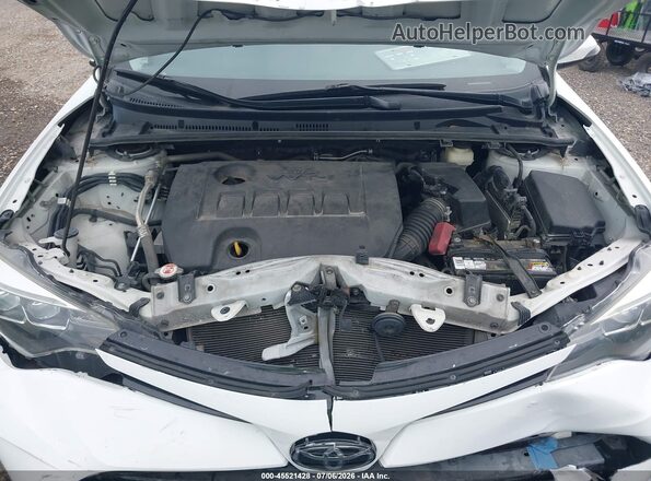 2T1BURHE3HC929814 2017 TOYOTA COROLLA Белый Вид сзади