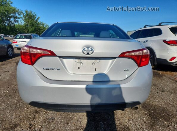 2T1BURHE3JC086798 2018 TOYOTA COROLLA Silver Vista trasera