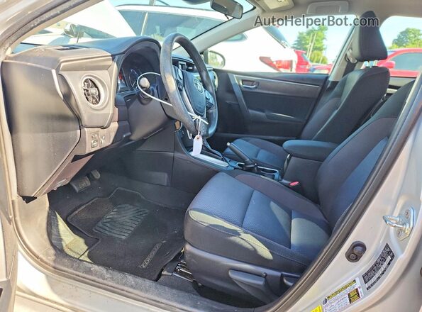 2T1BURHE3JC086798 2018 TOYOTA COROLLA Silver Vista interior delantera
