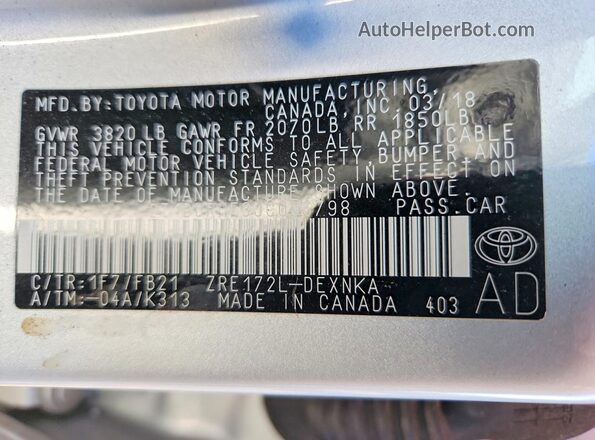 2T1BURHE3JC086798 2018 TOYOTA COROLLA Silver Vista del compartimento del motor