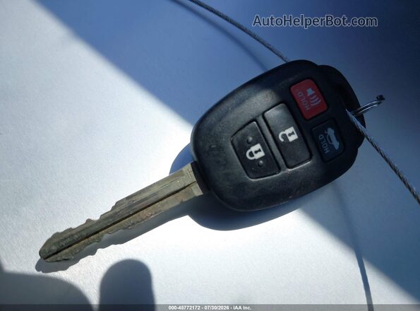 2T1BURHE3JC094688 2018 TOYOTA COROLLA Red Vista del salpicadero
