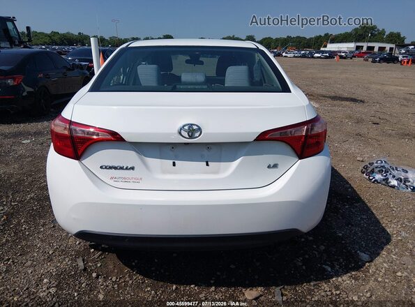 2T1BURHE3JC111764 2018 TOYOTA COROLLA White 