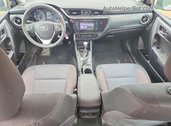 2T1BURHE3KC140943 2019 TOYOTA COROLLA Silver Dashboard view