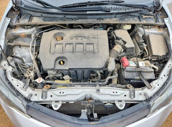 2T1BURHE3KC140943 2019 TOYOTA COROLLA Silver Rear interior view