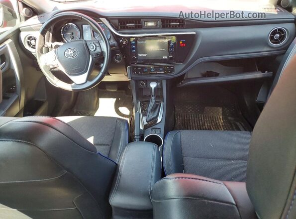 2T1BURHE3KC172338 2019 TOYOTA COROLLA Maroon Vista del salpicadero